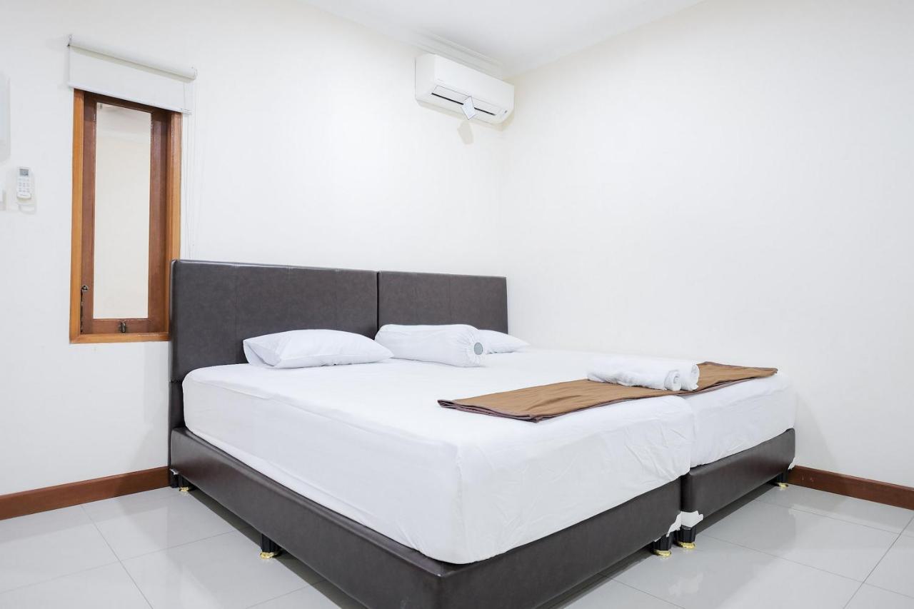 Wisma Delapan Mitra Reddoorz Τζακάρτα Εξωτερικό φωτογραφία