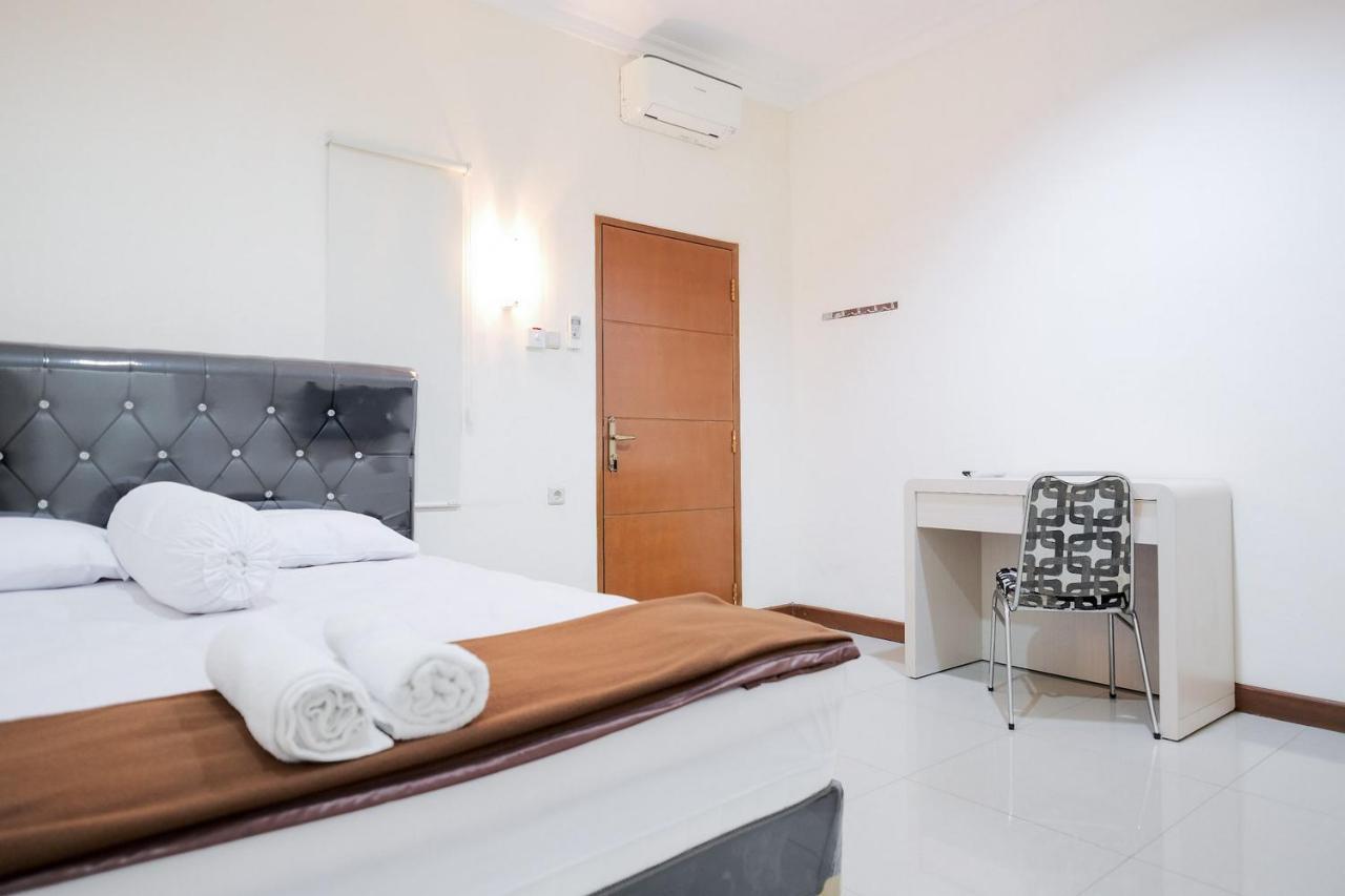 Wisma Delapan Mitra Reddoorz Τζακάρτα Εξωτερικό φωτογραφία